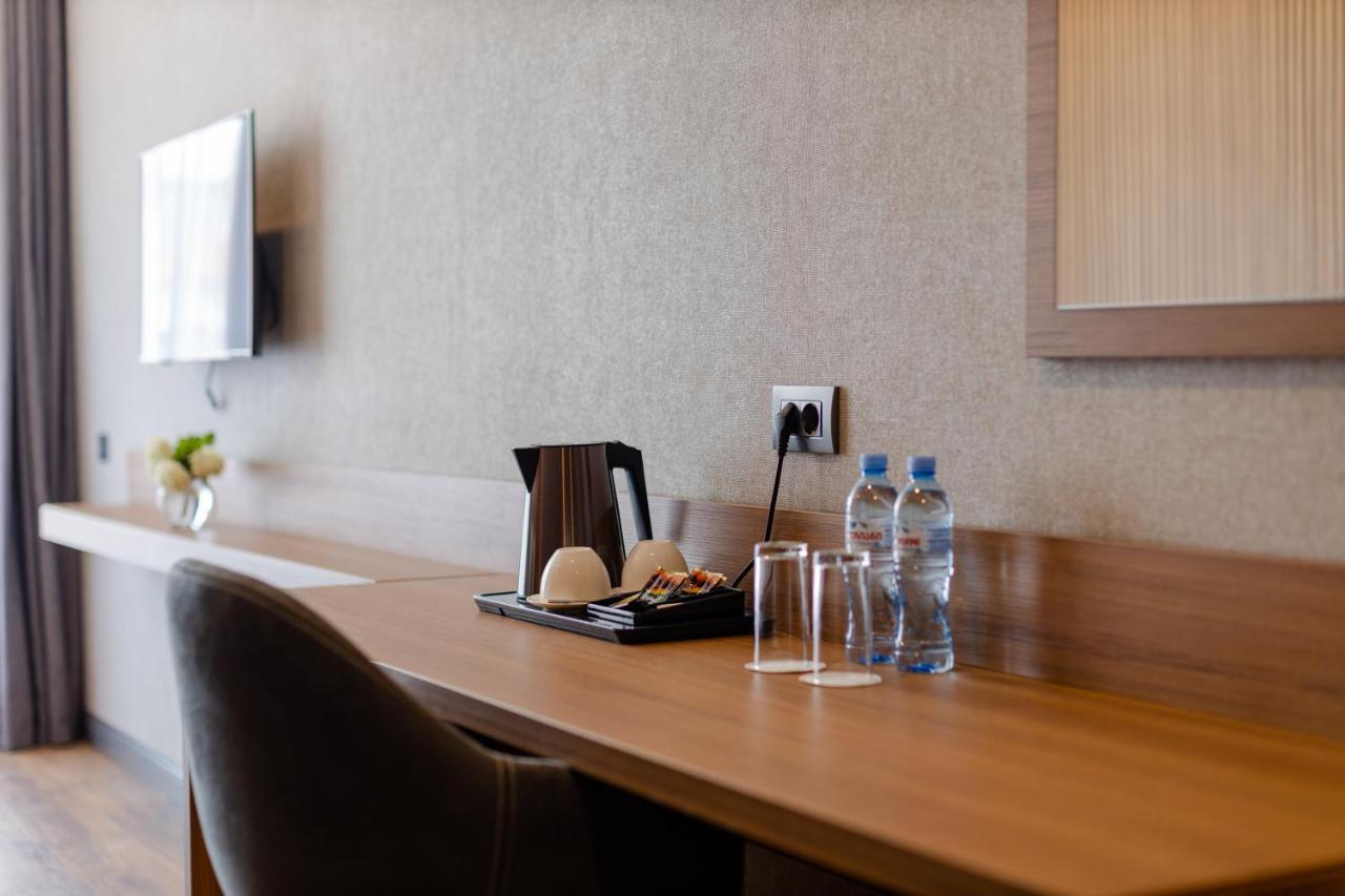 Hotel Monarch Μπατούμι Εξωτερικό φωτογραφία