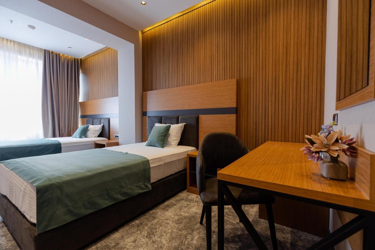 Hotel Monarch Μπατούμι Εξωτερικό φωτογραφία