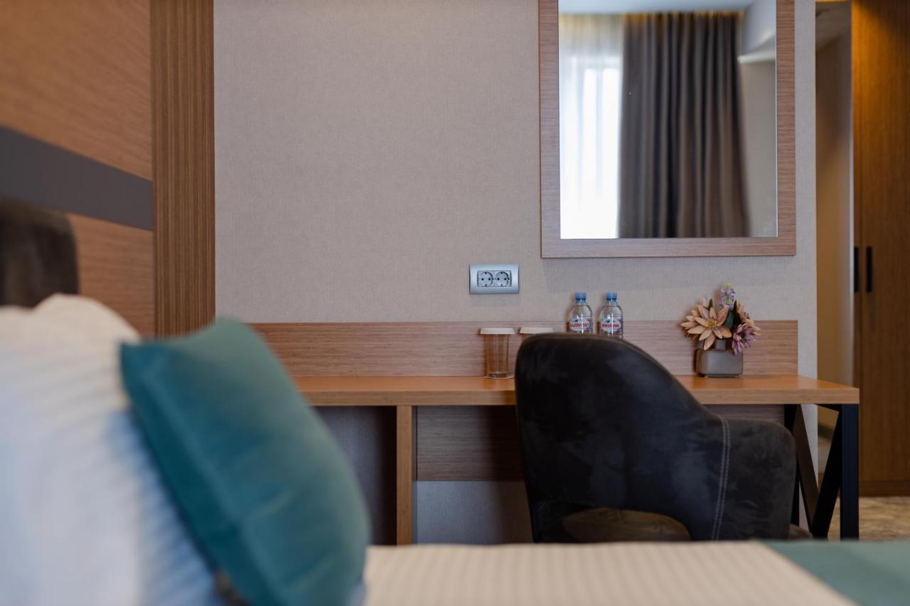 Hotel Monarch Μπατούμι Εξωτερικό φωτογραφία