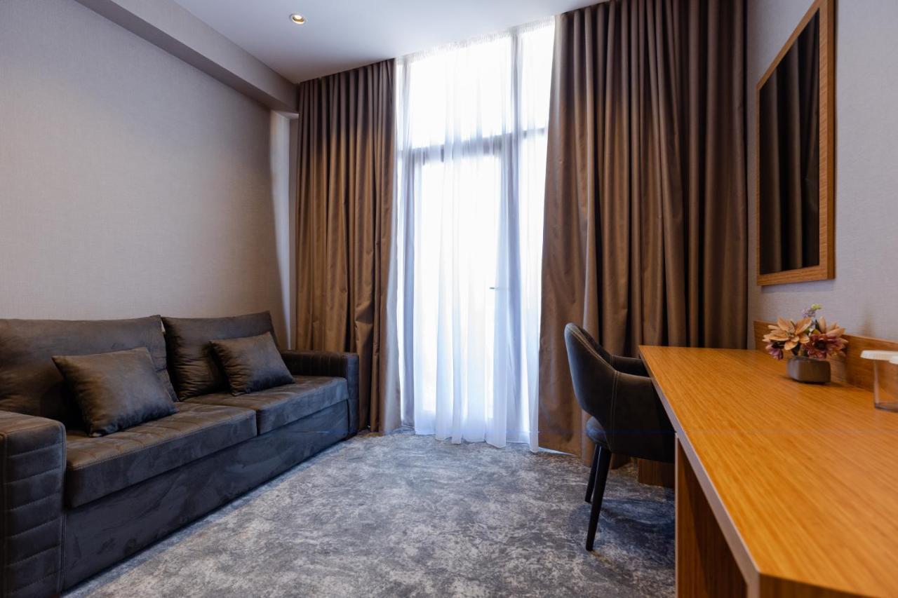 Hotel Monarch Μπατούμι Εξωτερικό φωτογραφία